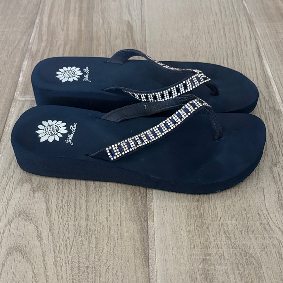 Yellow Box Dark Blue Sandals with Sparkling Accents - Picture 2 of 3